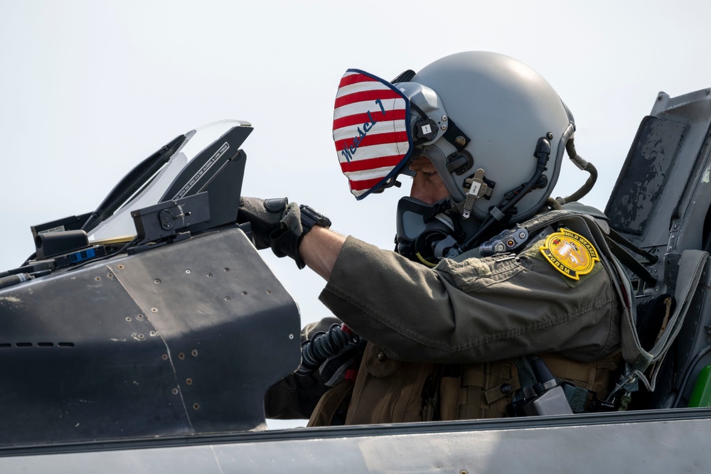 35th FW and 3rd Air Wing Commanders Go On Orientation Flight