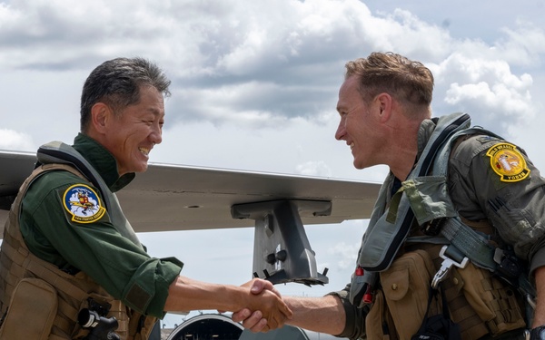 35th FW and 3rd Air Wing Commanders Go On Orientation Flight