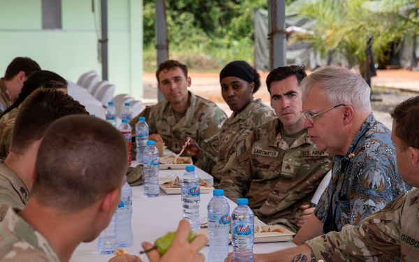 U.S. Ambassador Joins Soldiers for Lunch during Super Garuda Shield 25