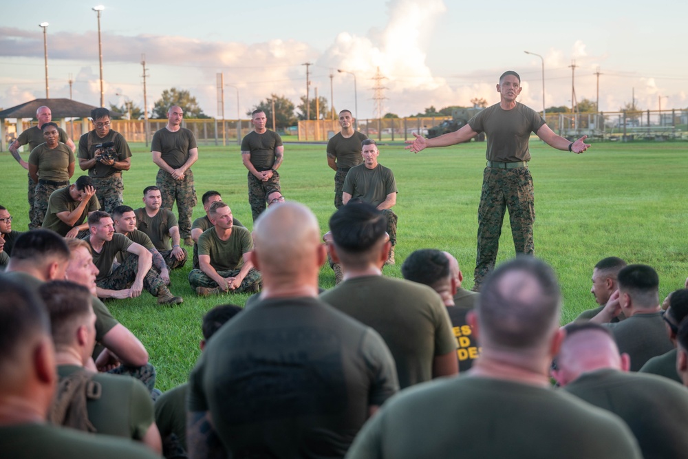 Sergeant Major of the Marine Corps leads run with 1st MAW staff noncommissioned officers