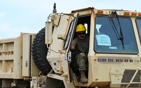 130th Engineer Brigade Constructs Road during SGS 25