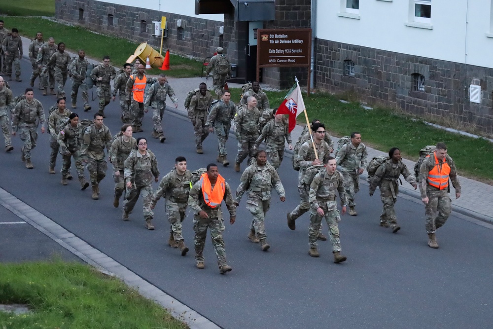 Soldiers of the 16th Special Troops Battalion Increase Physical Readiness
