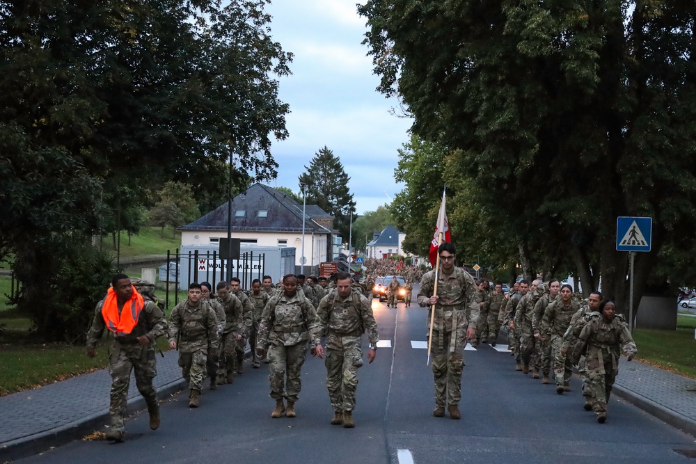 Soldiers of the 16th Special Troops Battalion Increase Physical Readiness