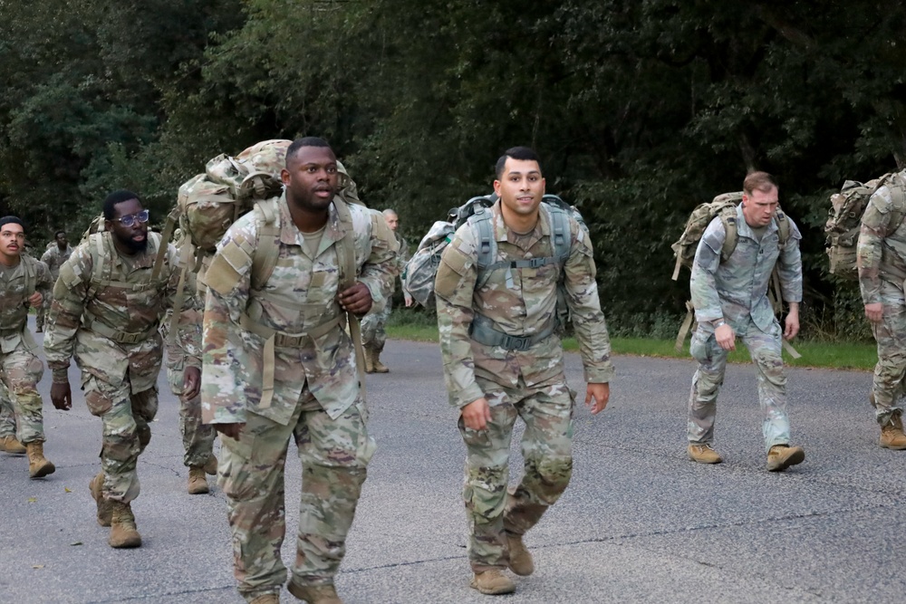Soldiers of the 16th Special Troops Battalion Increase Physical Readiness