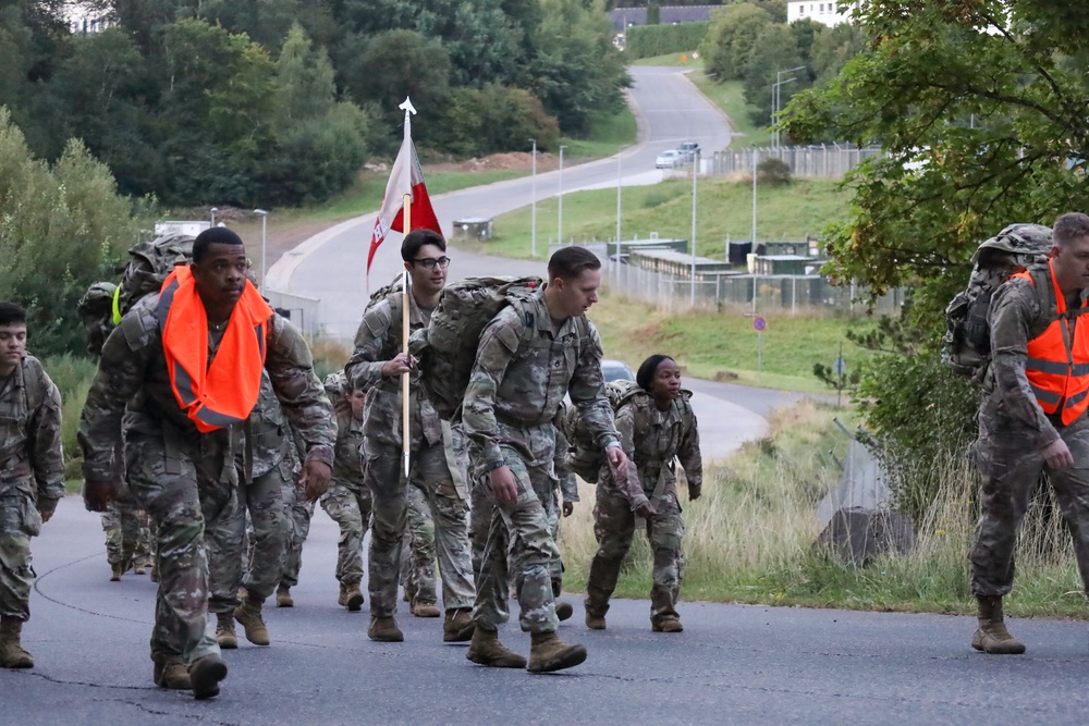 Soldiers of the 16th Special Troops Battalion Increase Physical Readiness