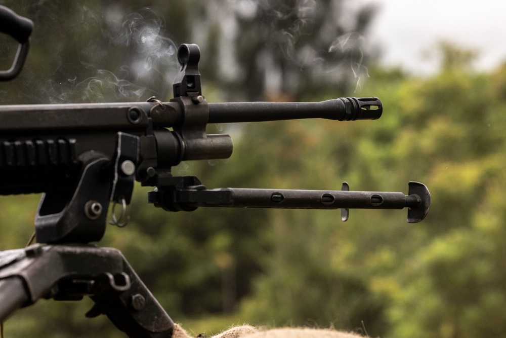 III MEF Support Battalion executes live-fire machine gun range
