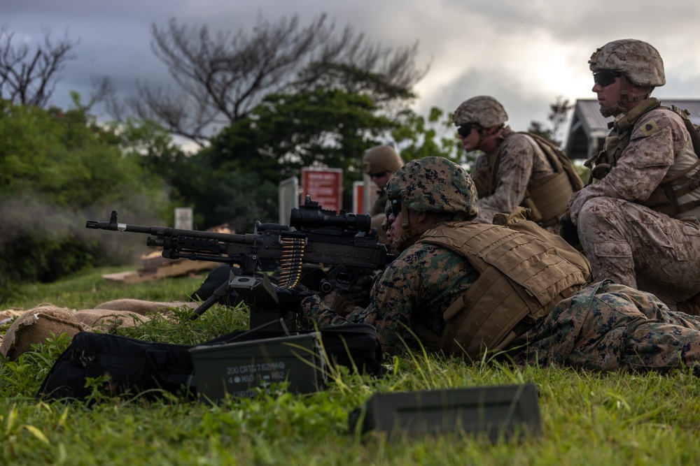 III MEF Support Battalion executes live-fire machine gun range