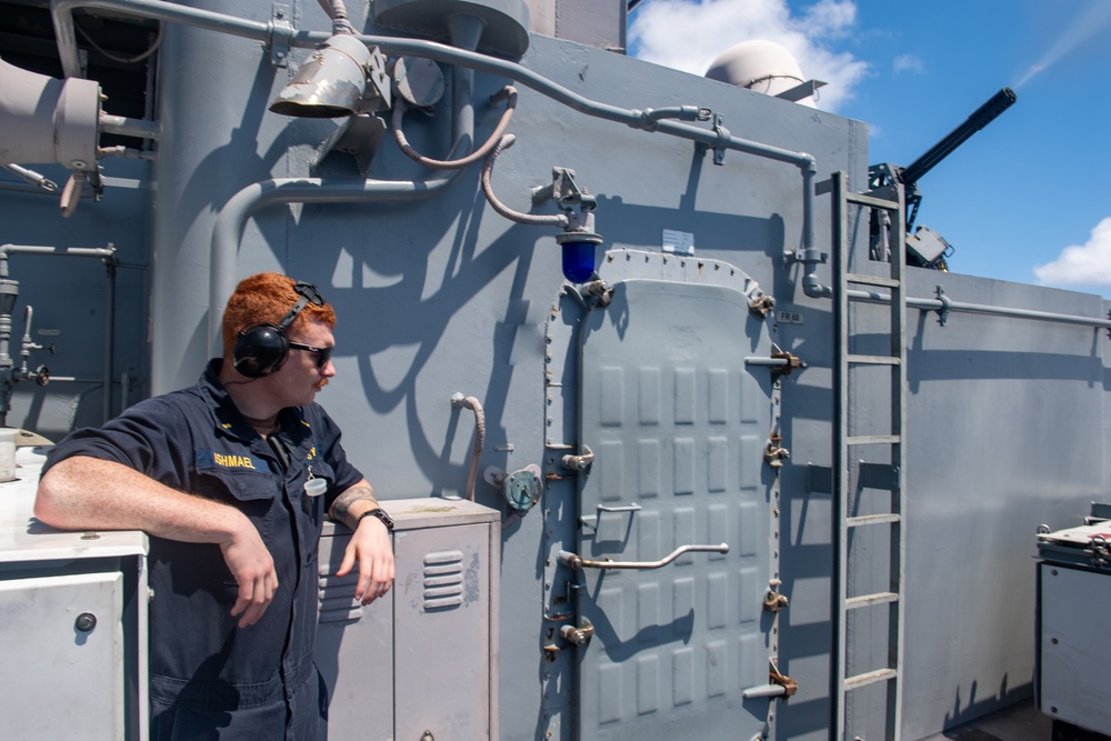 USS America (LHA 6) Conducts CIWS PACFIRE