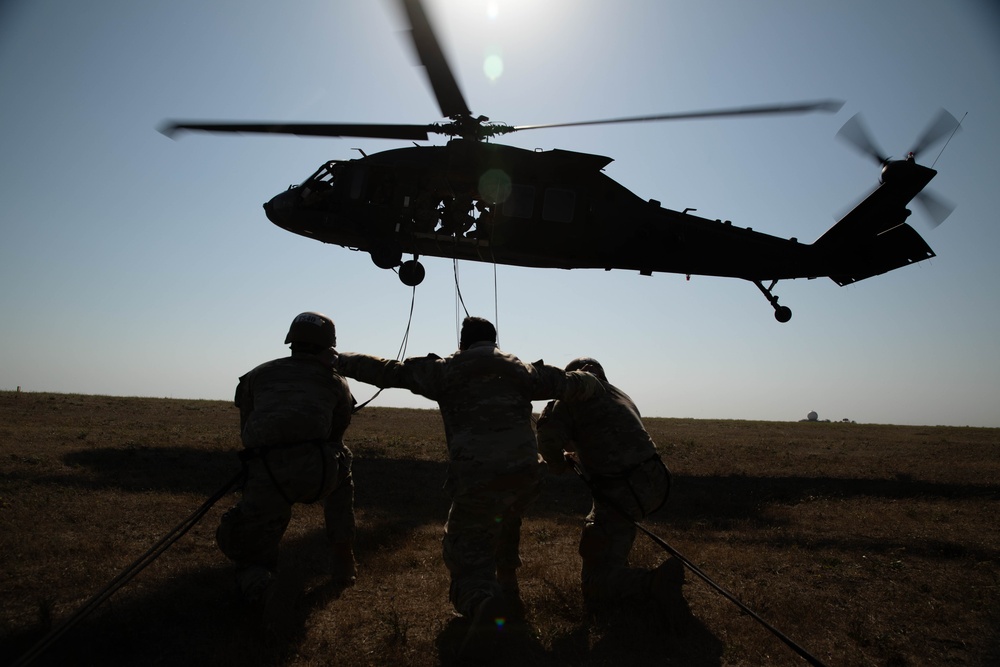 The Sabalauski Air Assault School Conducts UH-60 Black Hawk Rappels in Romania