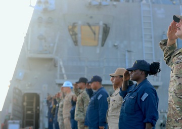 USS St. Louis Arrives in Florida to Support Homeland Security
