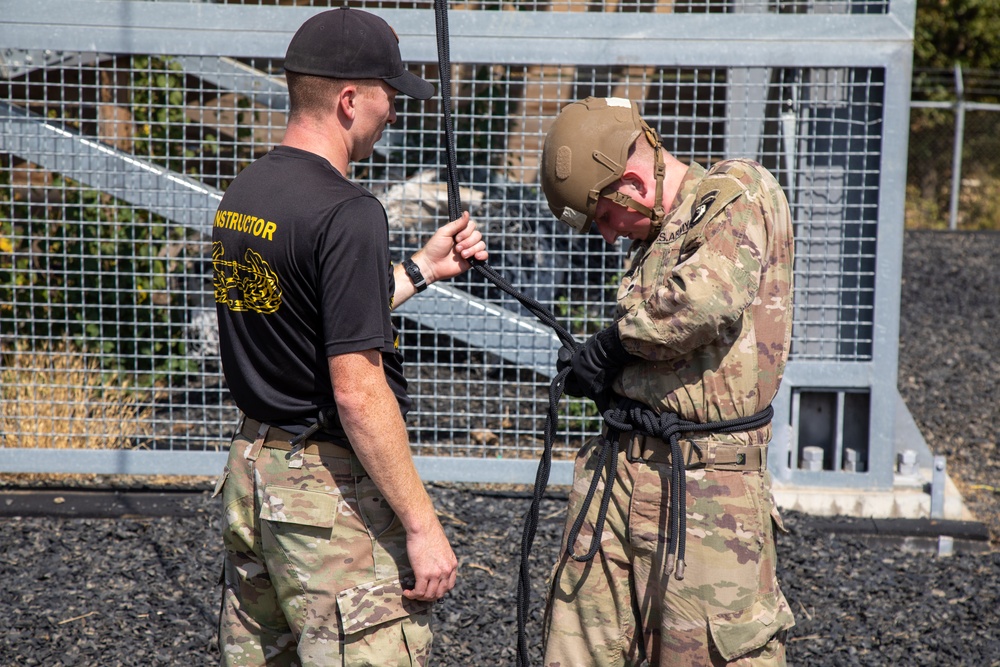Sabalauski Air Assault School Conducts Tower Rappels on Novo Selo Training Area, Bulgaria