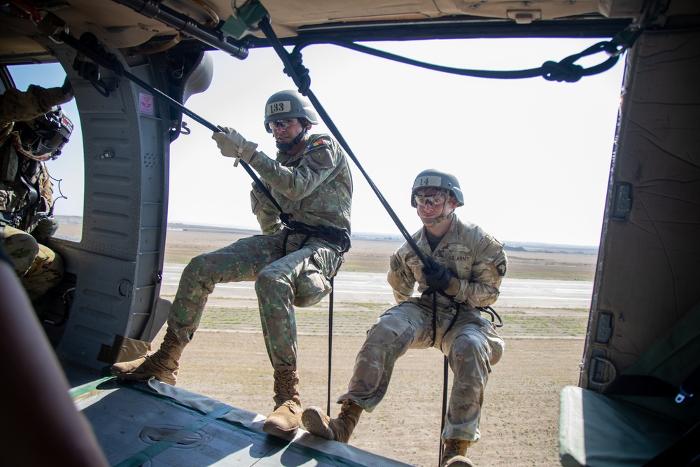 The Sabalauski Air Assault School Conducts UH-60 Black Hawk Rappels in Romania