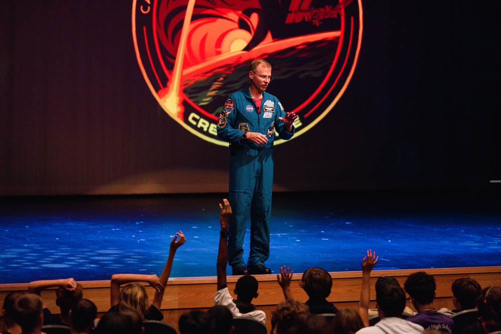 Astronaut inspires STEM students at Edwards Air Force Base