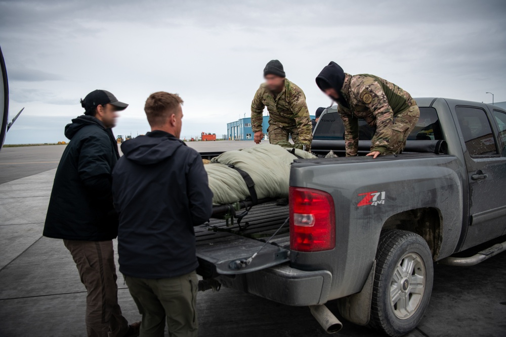 Joint Special Operations CASEVAC training enhances readiness during Arctic Edge 25