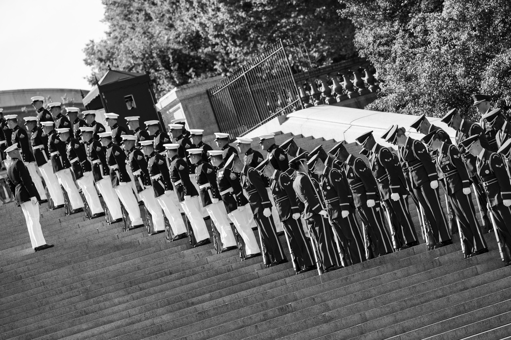 Polish President Karol Nawrocki Visits Arlington National Cemetery