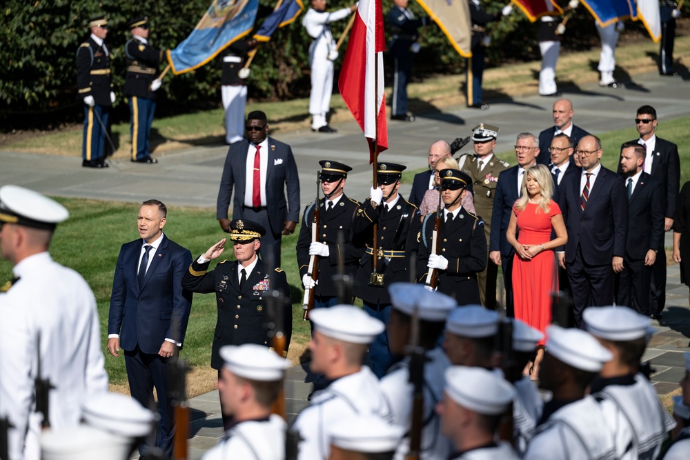 Polish President Karol Nawrocki Visits Arlington National Cemetery