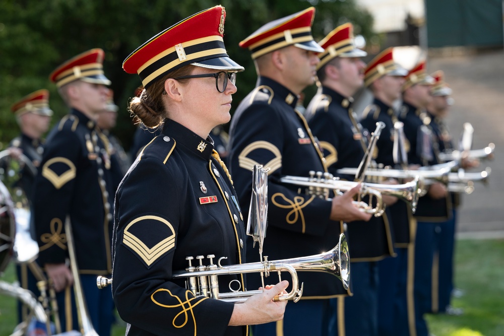 Polish President Karol Nawrocki Visits Arlington National Cemetery