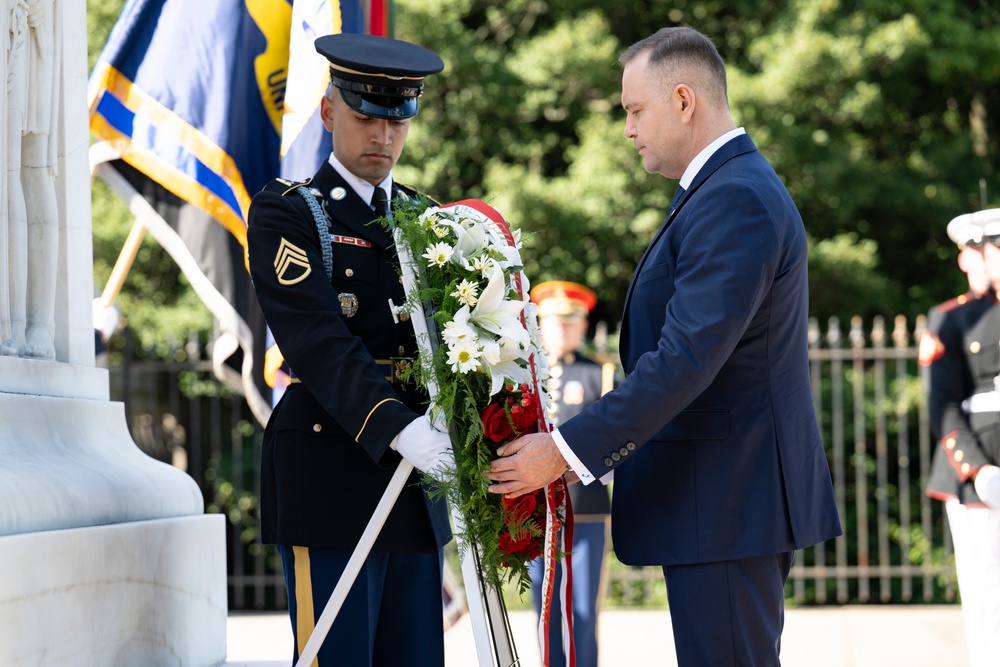 Polish President Karol Nawrocki Visits Arlington National Cemetery