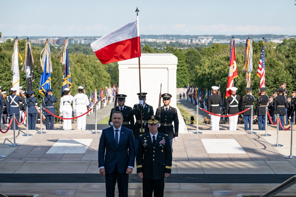 Polish President Karol Nawrocki Visits Arlington National Cemetery