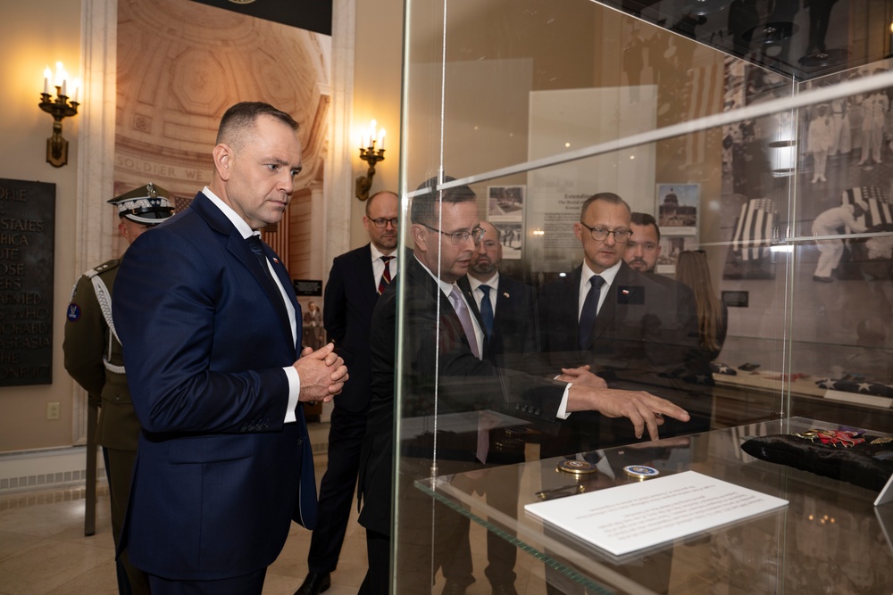 Polish President Karol Nawrocki Visits Arlington National Cemetery