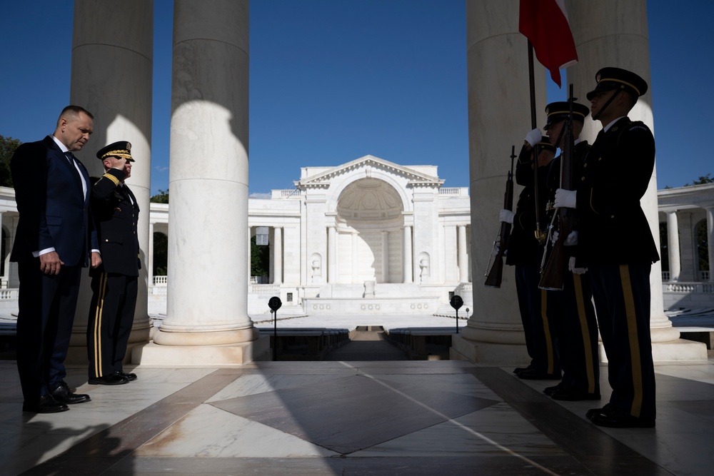 Polish President Karol Nawrocki Visits Arlington National Cemetery