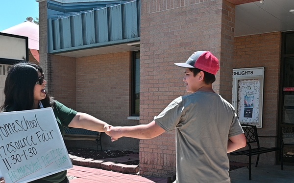Fort Hood CYS homeschool fair connects families with local resources