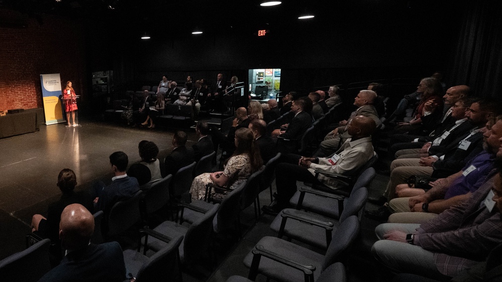 Three 911th Airlift Wing Airmen complete Community Leadership Course for Veterans