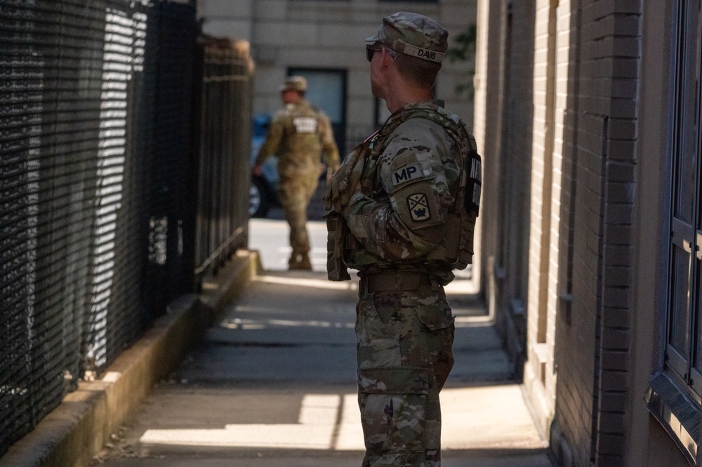 Tennessee National Guard partners with U.S. Marshals, agencies in D.C. Safe and Beautiful