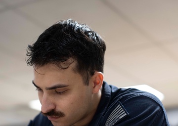 Kearsarge Sailors Take Advancement Exam