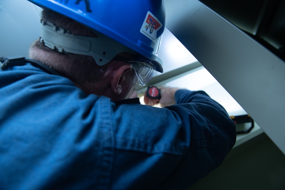 USS Ronald Reagan Sailors Work to Maintain Material Condition