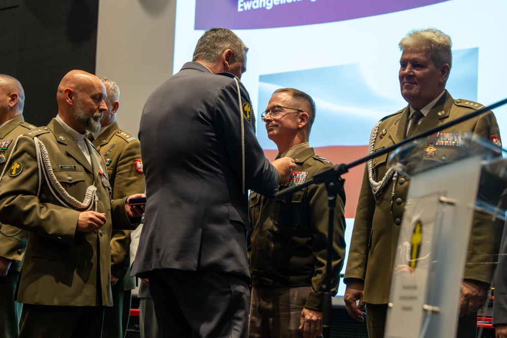 Military faith leaders gather for Polish evangelical pastoral ministry milestone