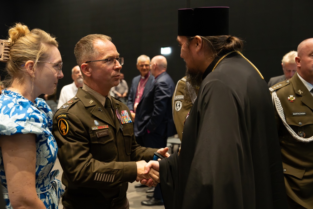 Military faith leaders gather for Polish evangelical pastoral ministry milestone