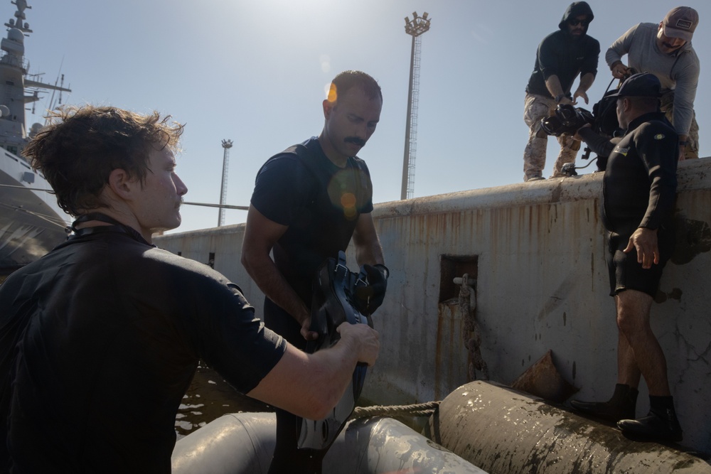 BRIGHT STAR 25 Anti-Terrorism Force Protection Dive for the USS Truxton