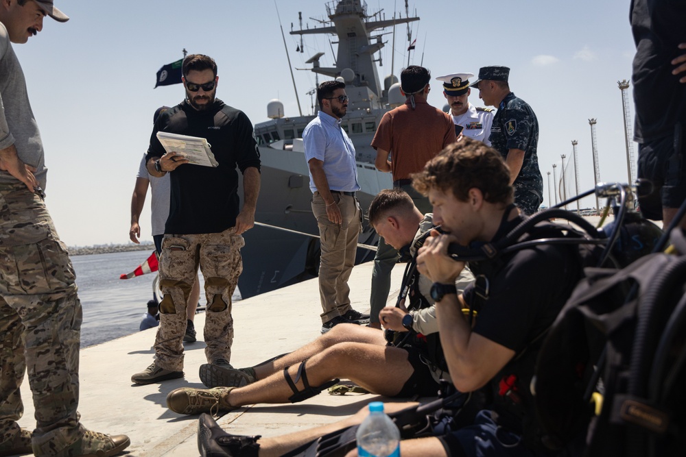 BRIGHT STAR 25 Anti-Terrorism Force Protection Dive for the USS Truxton