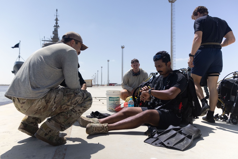 BRIGHT STAR 25 Anti-Terrorism Force Protection Dive for the USS Truxton