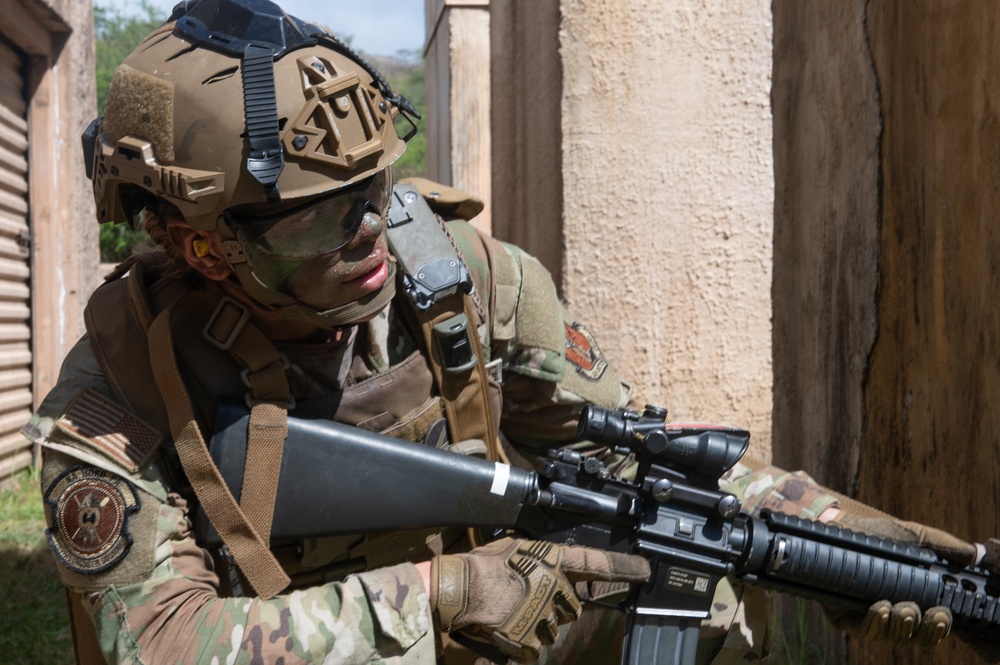 Hawaii Airmen, Marines host hazmat-combat training in Toxic Swell 25