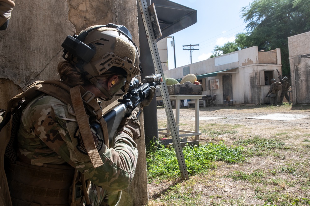 Hawaii Airmen, Marines host hazmat-combat training in Toxic Swell 25