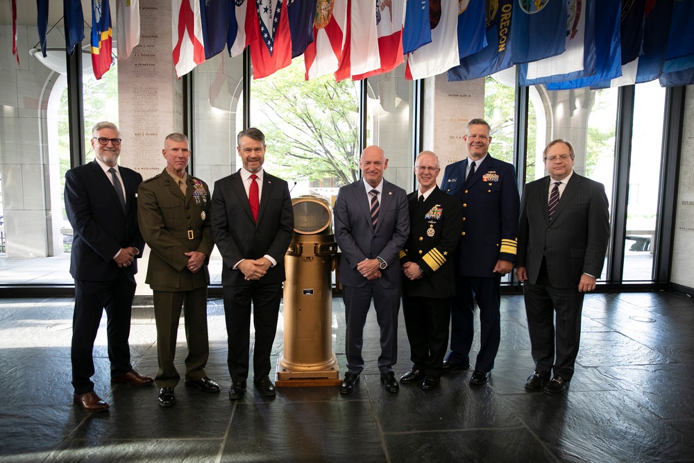 Honored Guests Attend the Navy League Sea Services Award