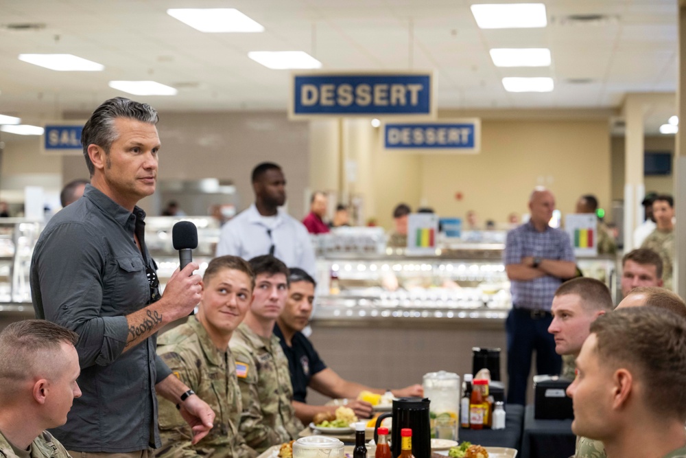 SD Hegseth Visits Fort Benning, Georgia