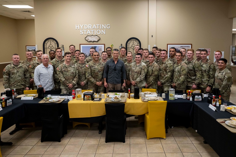 SD Hegseth Visits Fort Benning, Georgia