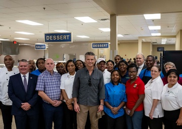 SD Hegseth Visits Fort Benning, Georgia