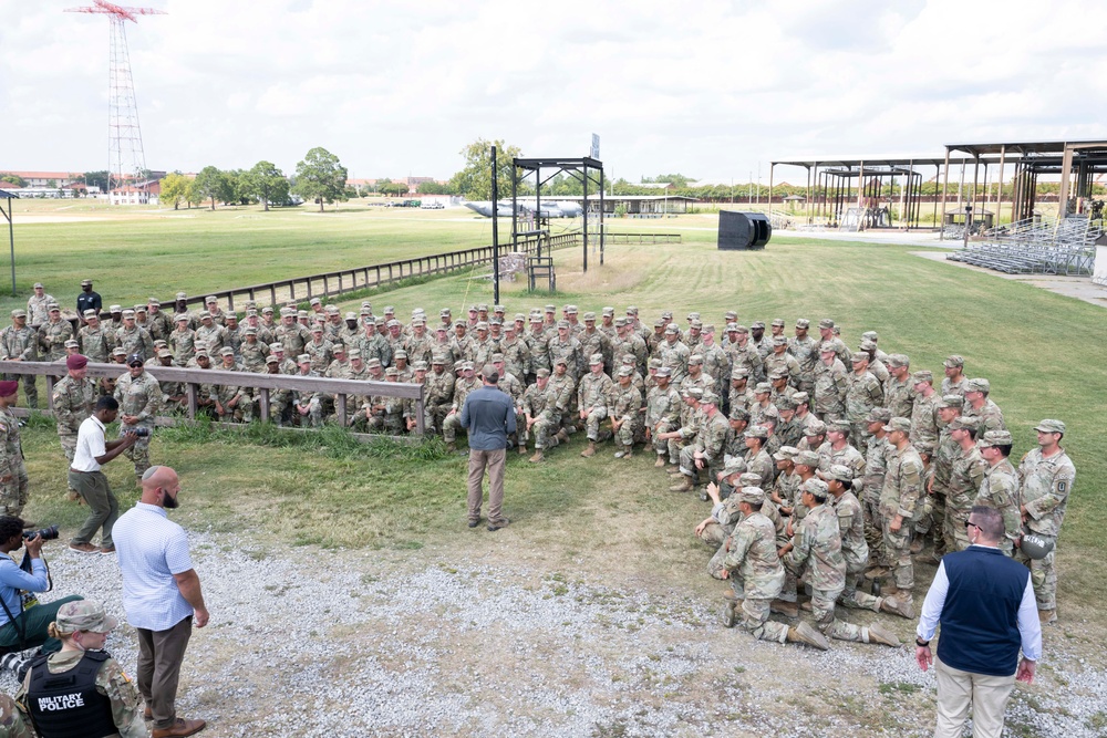 SD Hegseth Visits Fort Benning, Georgia
