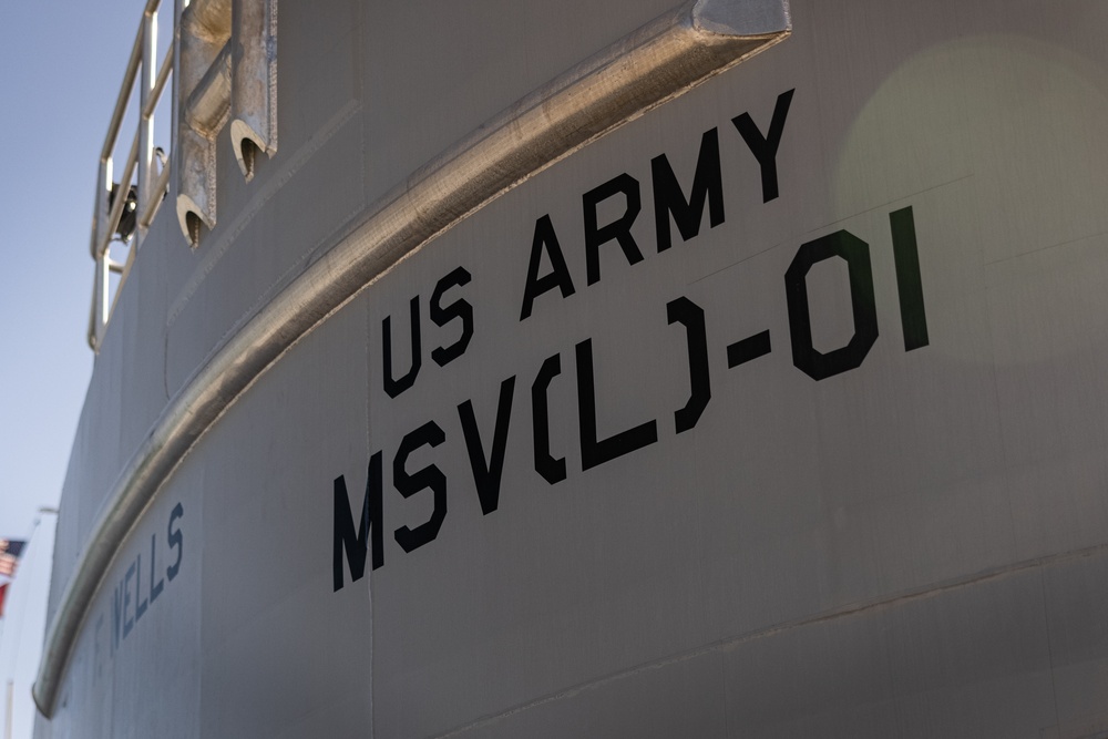 3d LLB conducts beach rehearsals with U.S. Army MSV(L)
