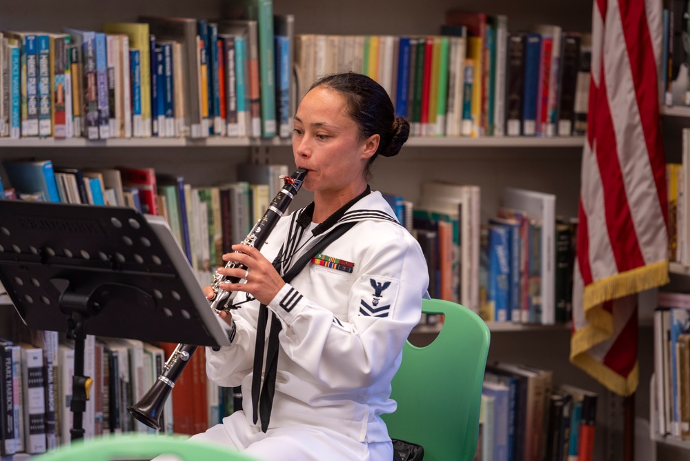 MU1 Nicole Starr performs at Makawao Public Library