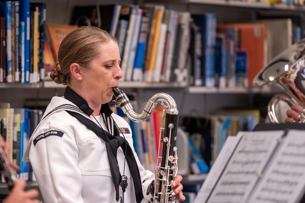 MU1 Sandra Herrera Performs at Makawao Public Library