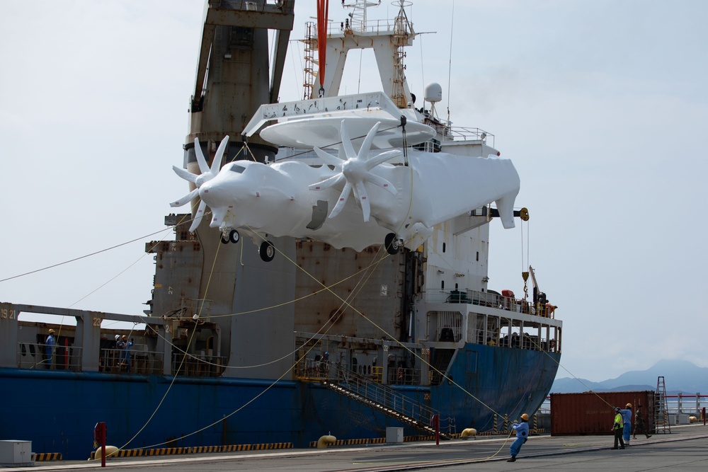 MCAS Iwakuni unloads E-2D Advanced Hawkeye designated for Japan Air Self-Defense Force