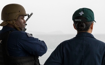 USS Frank Cable (AS 40) departs Phuket, Thailand