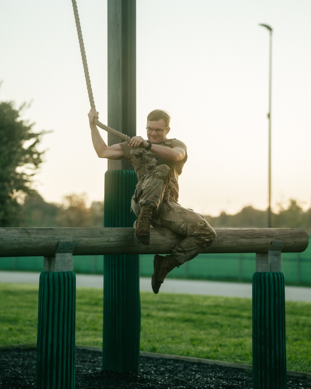 Sky Soldiers Conduct an Obstacle Course
