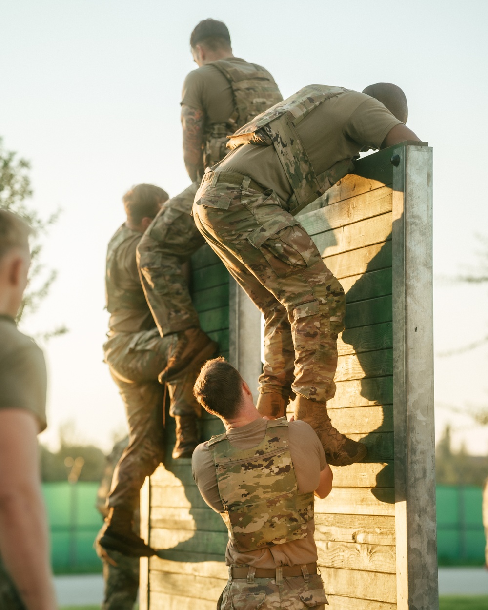 Sky Soldiers Conduct an Obstacle Course