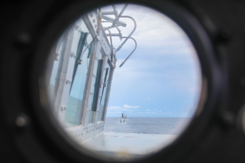 USS John Finn takes station with KRI John Lie, KRI Makassar, and JS Osumi during Super Garuda Shield in the Java Sea